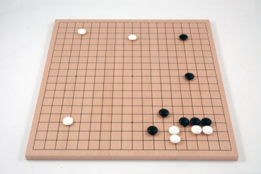 Buchenfurnierbrett, 19x19/13x13, 13mm, lackiert (2. Wahl)